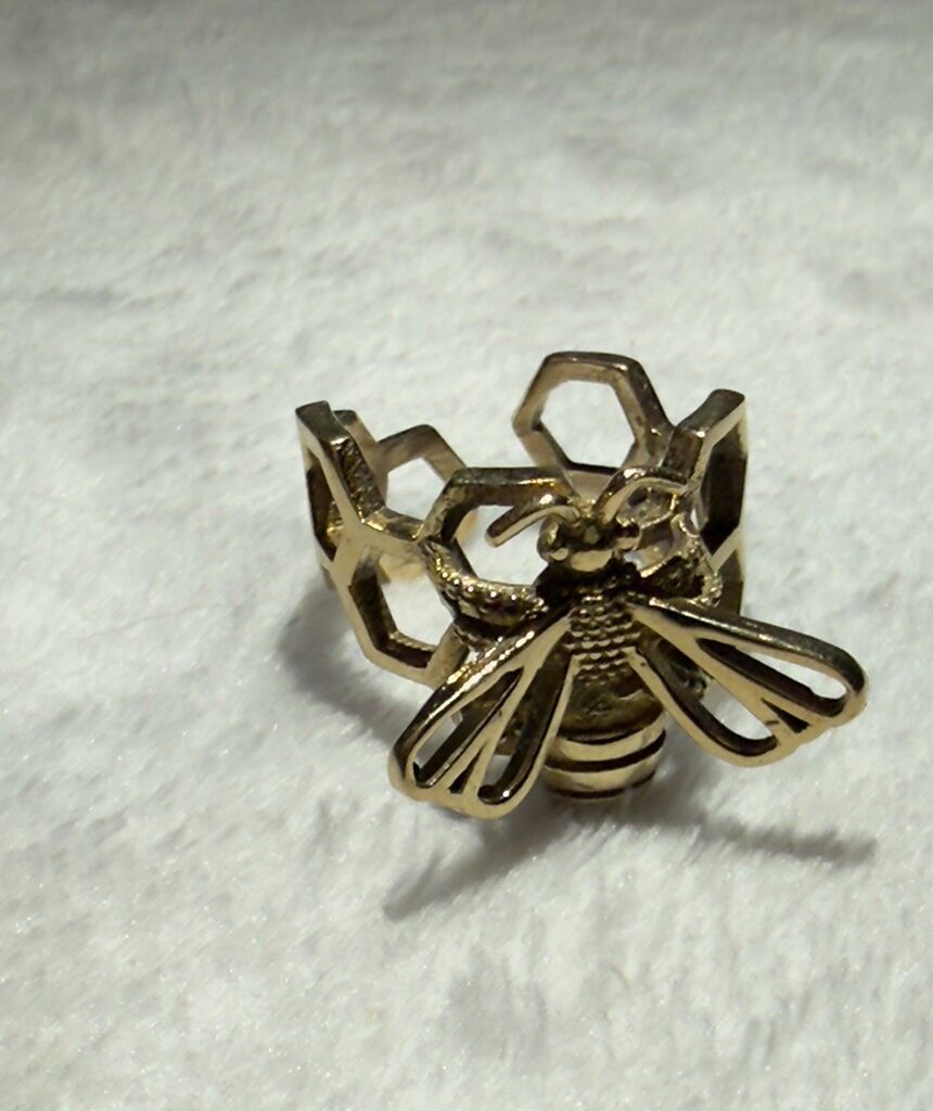 Anillo de abeja ajustable