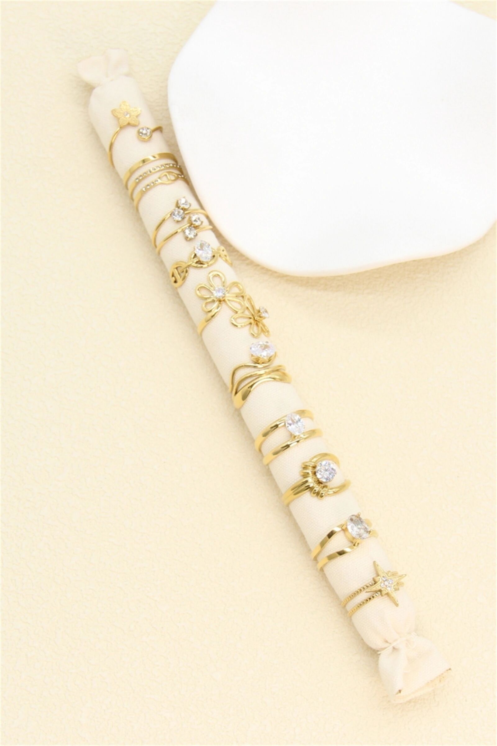 Set di 10 anelli in acciaio inossidabile decorati con strass