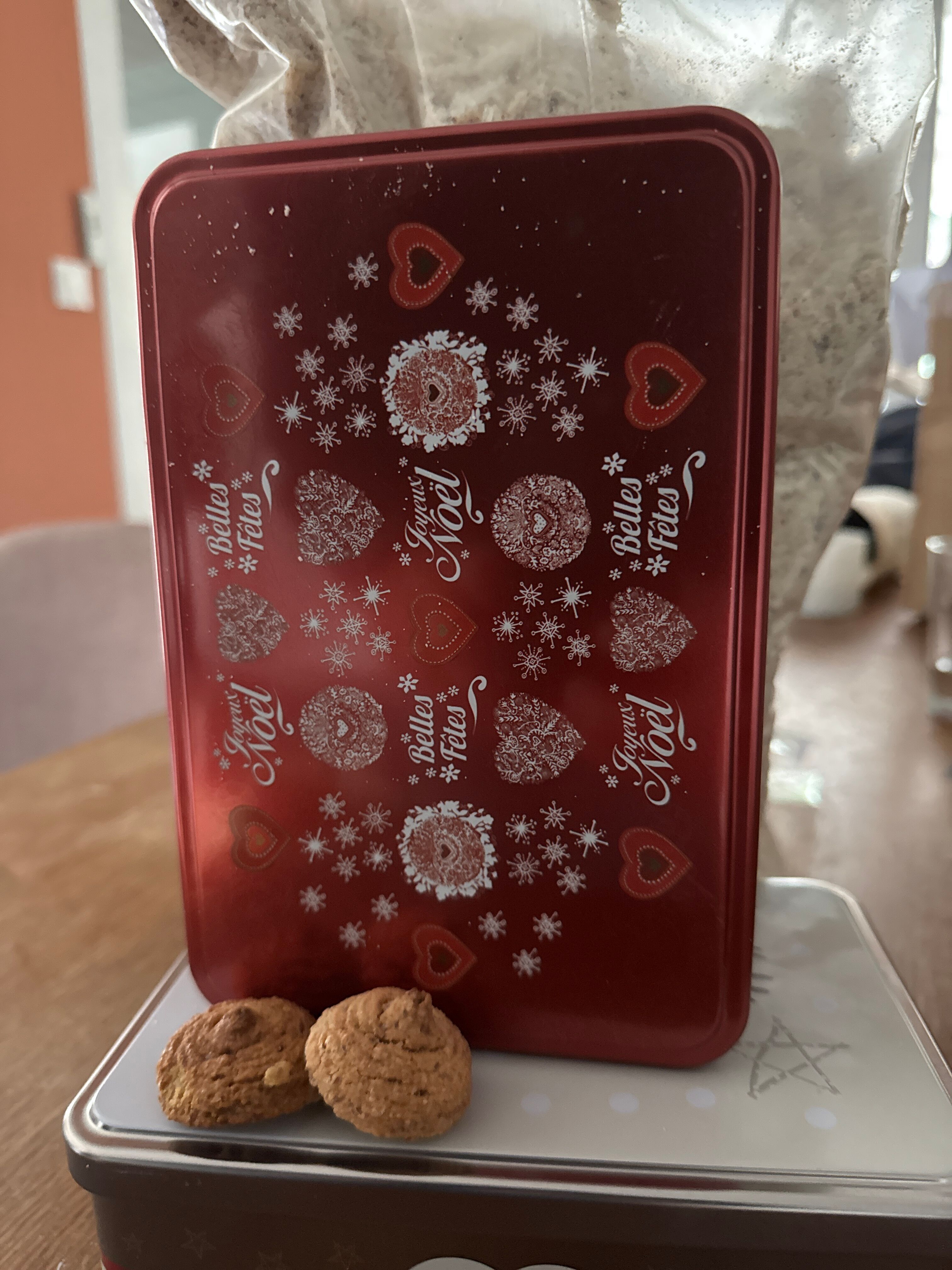 Confezione regalo di macaron biologici Winter Delight da 280 g