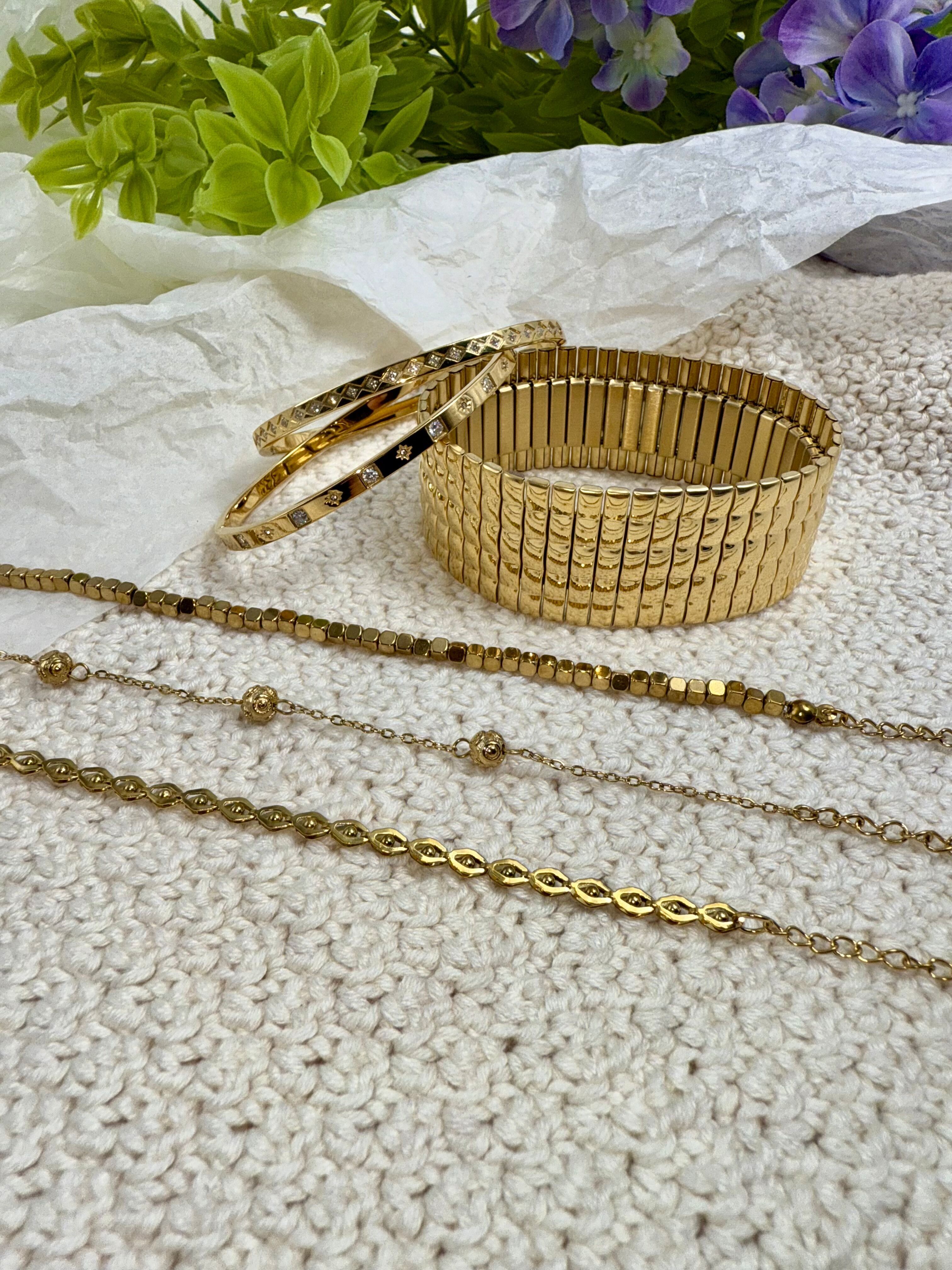 Set of 6 stainless steel bracelets without display stand SET226