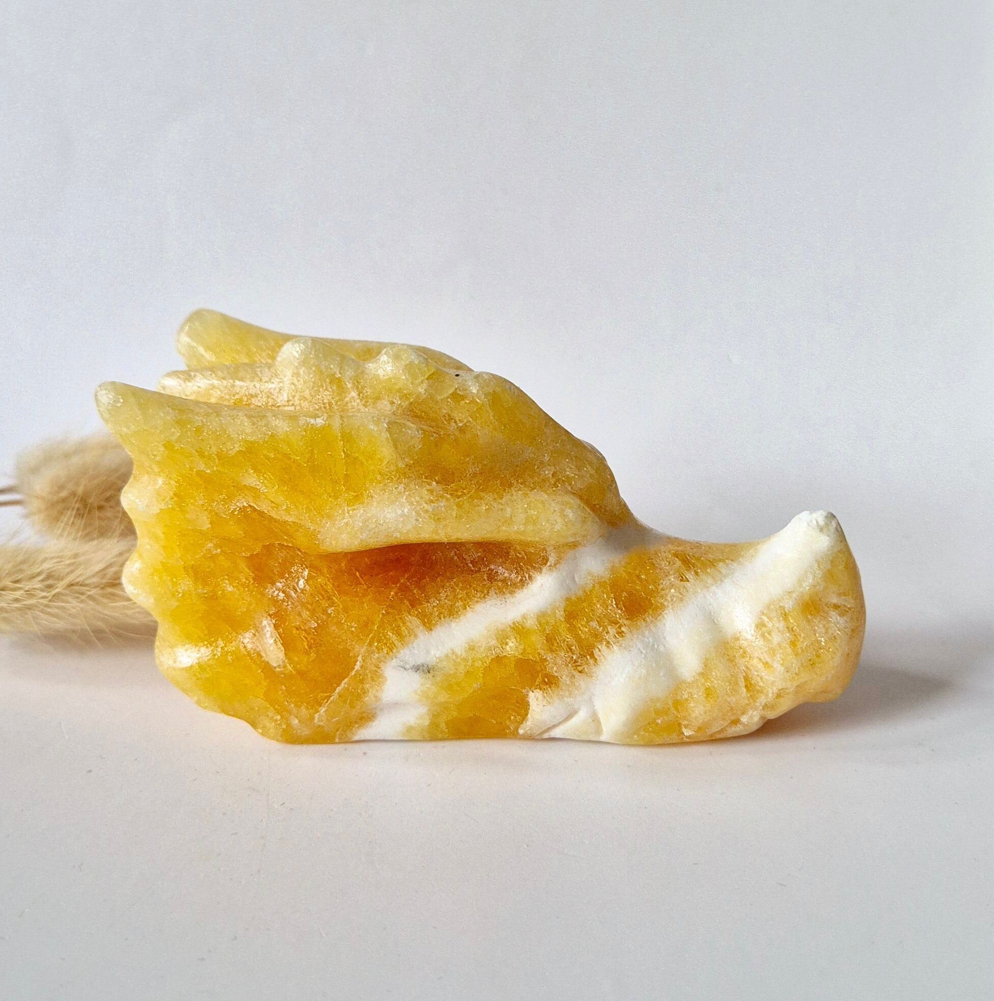 Honigkalzit-Drachenschädel – Schützender Edelstein-Drachenschädel (10 cm)