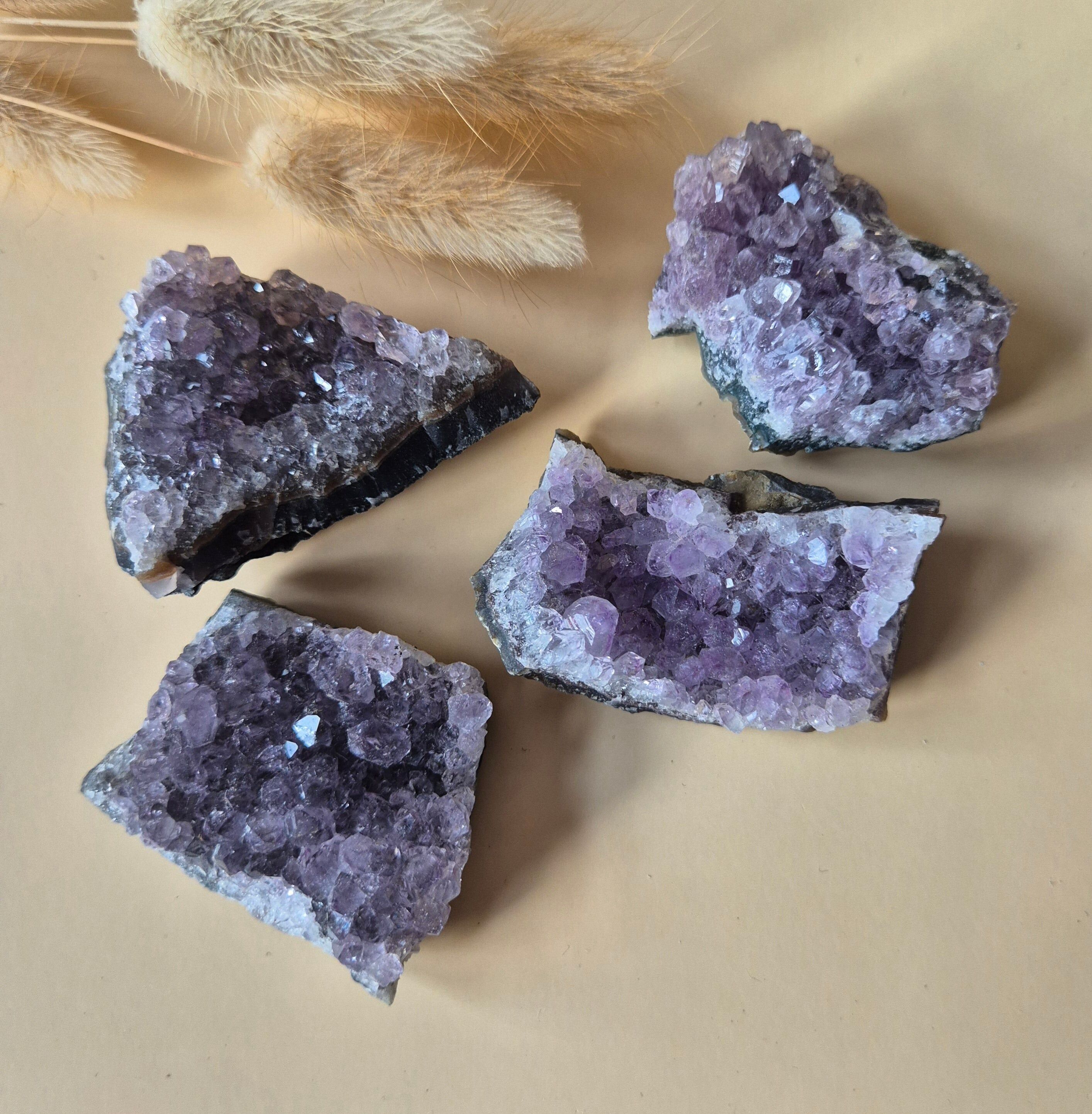 Edelstein-Amethyst-Cluster (50–80 g)