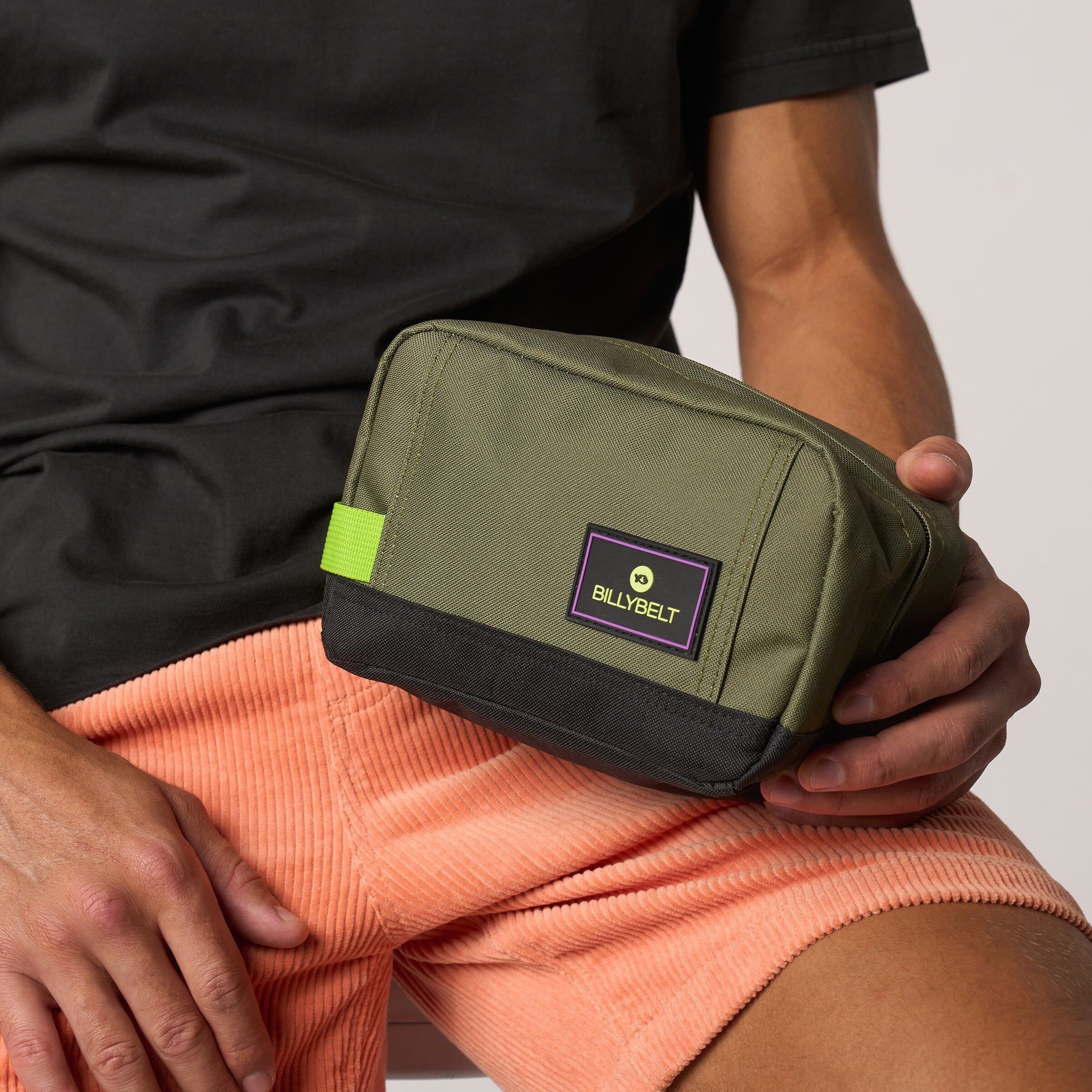 Borsa da toilette in poliestere riciclato - Cachi e nero