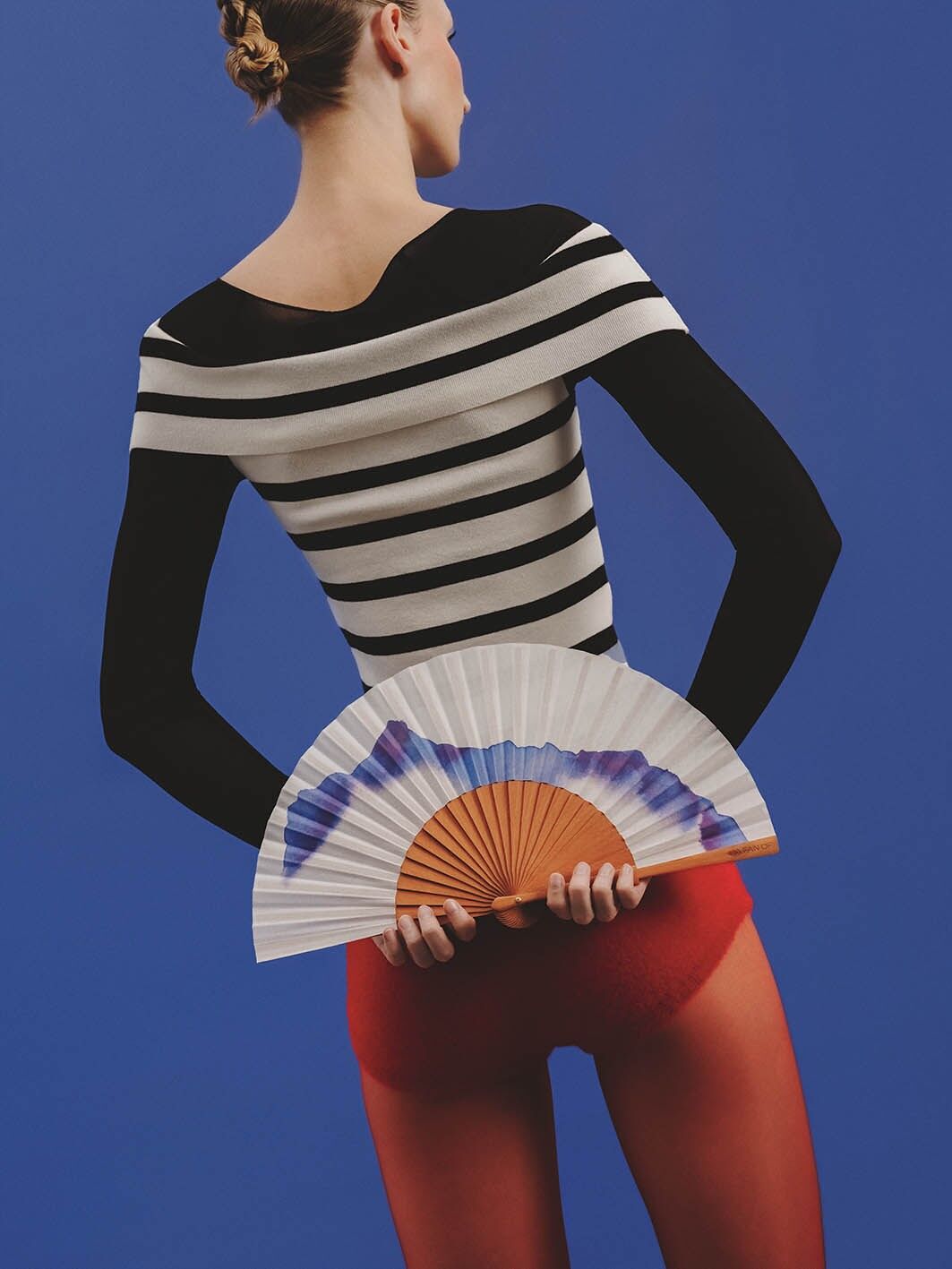 NEW* COLD CREST Fan - 23 cm - White and Blue