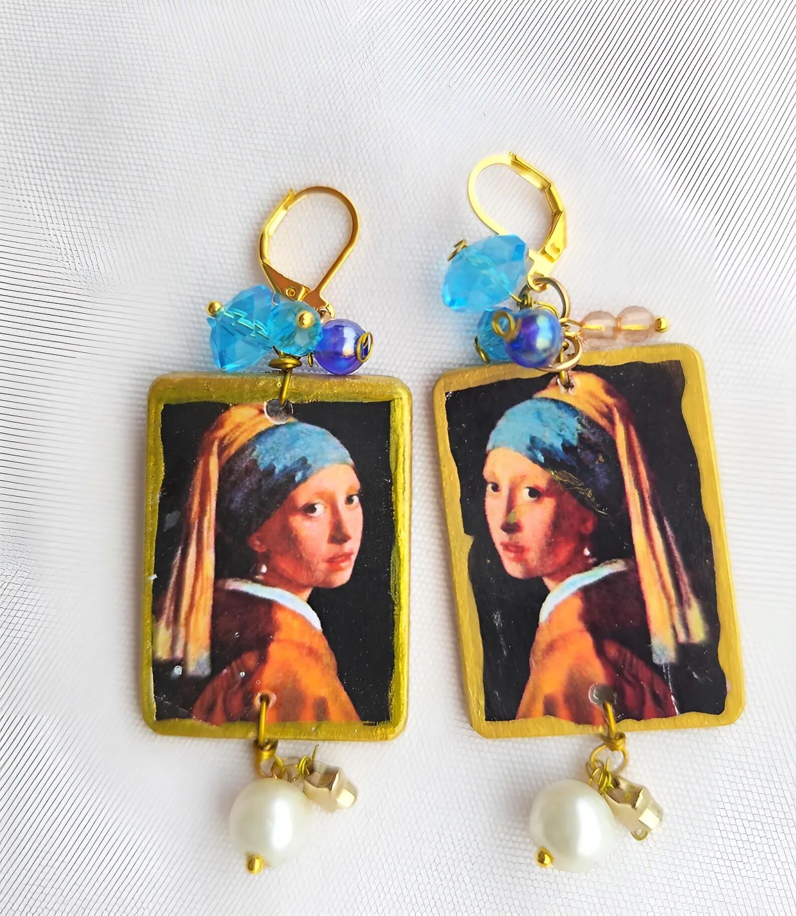 Girl of the Pearl wooden earrings