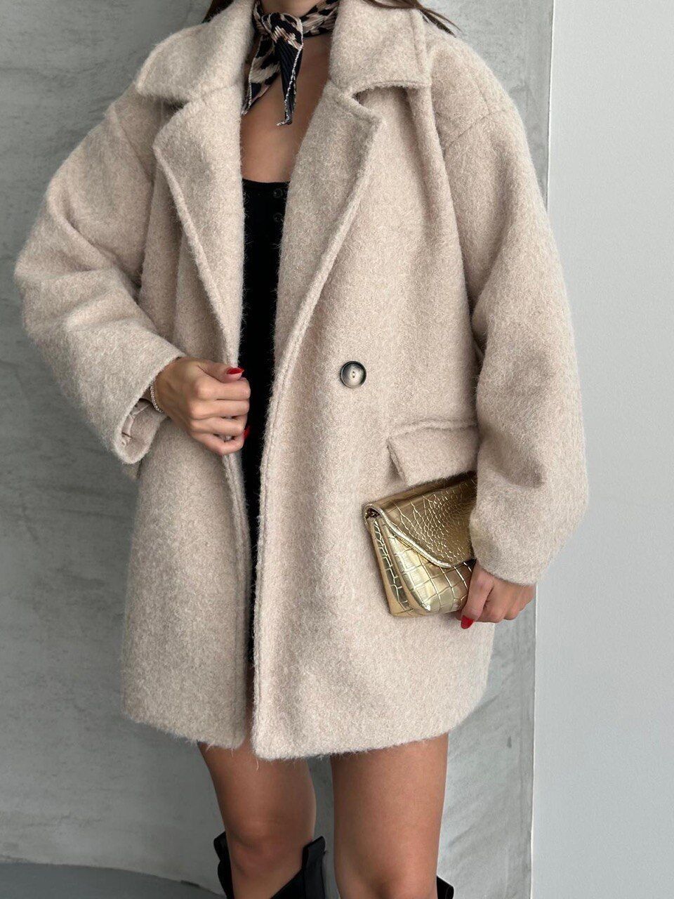 Cappotto testurizzato con tasche e fodera