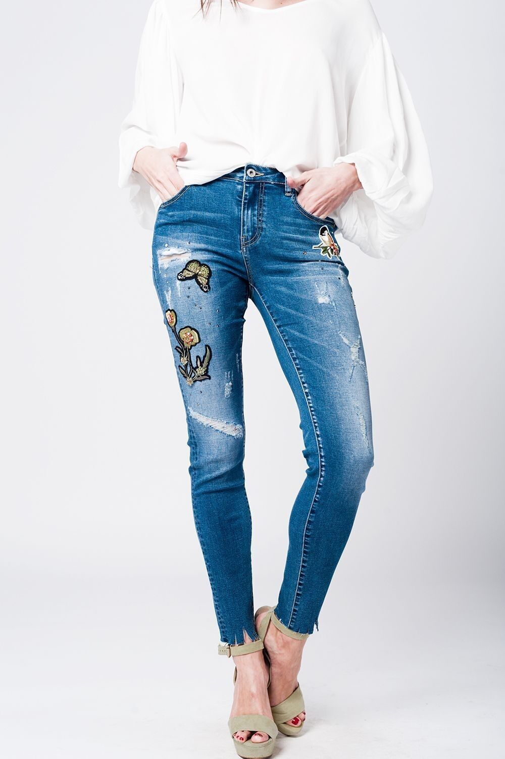 Skinny-Rip-Jeans mit gestickten Aufnähern