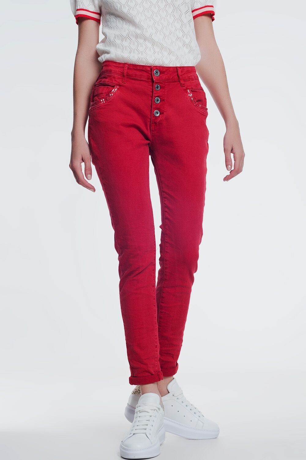 Rote Boyfriend-Jeans mit Knopfverschluss