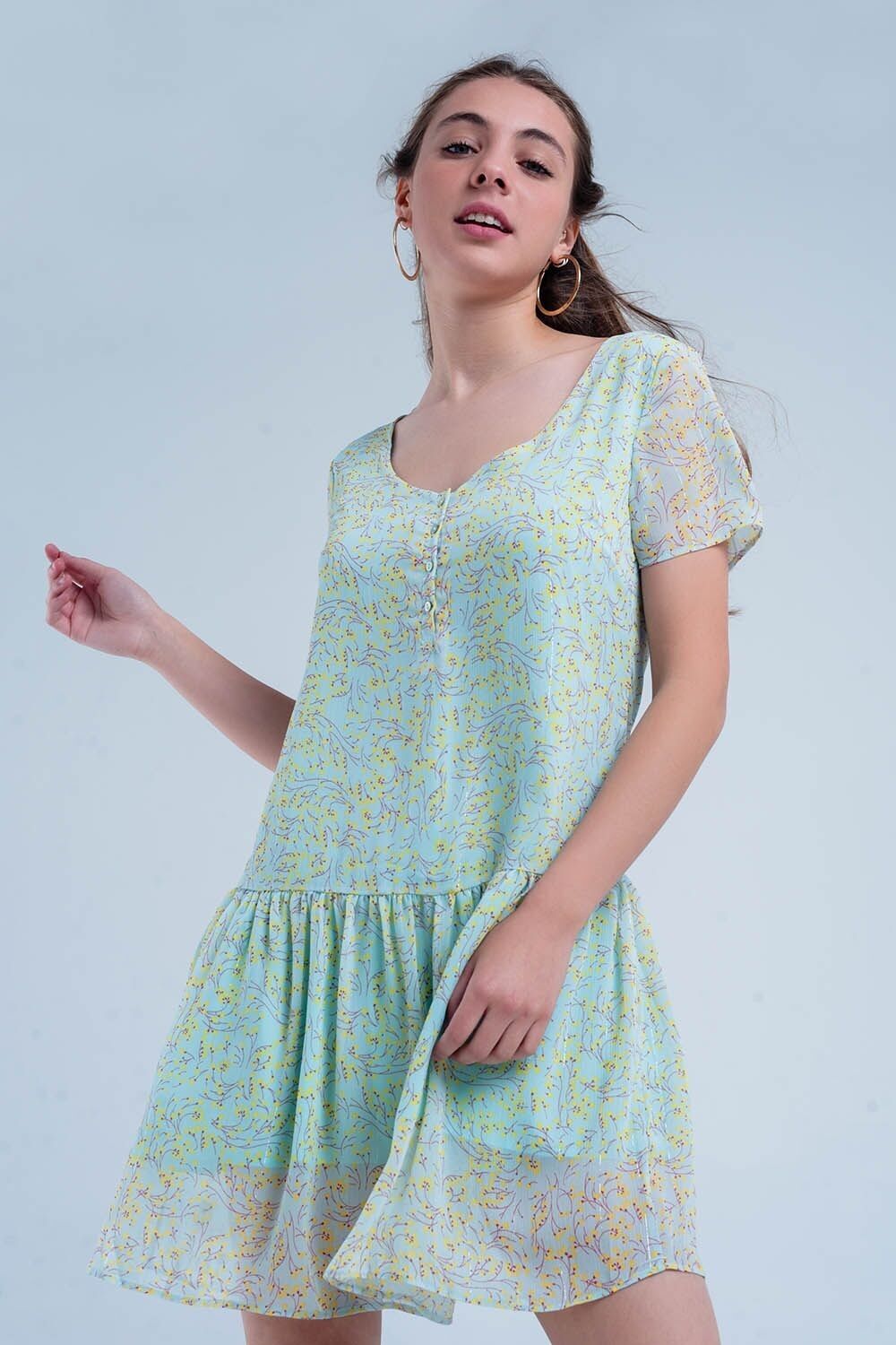 Grünes Minikleid mit Blumendruck