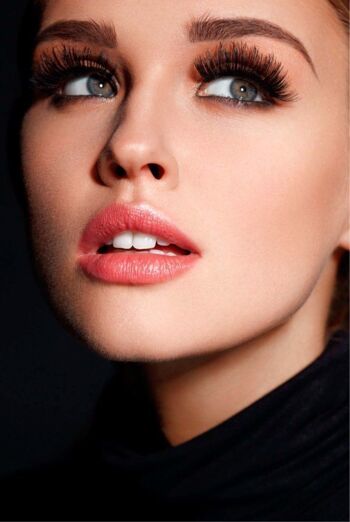 Mascara modeling Ingrid Cosmetics 4