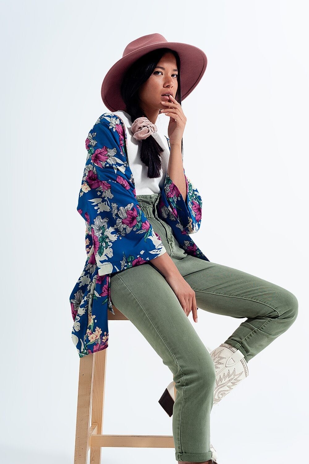 Elasticated Papiertüte Taille Mama Jeans in Khaki