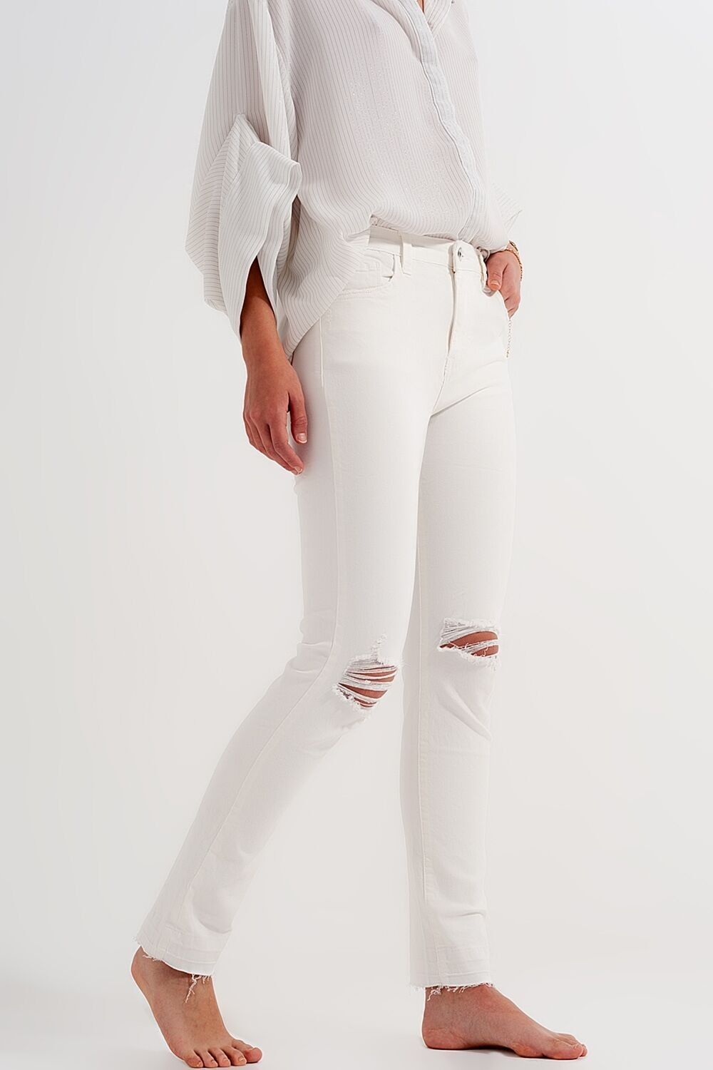 Zerrissene Jeans mit ausgefranstem Saum in Creme