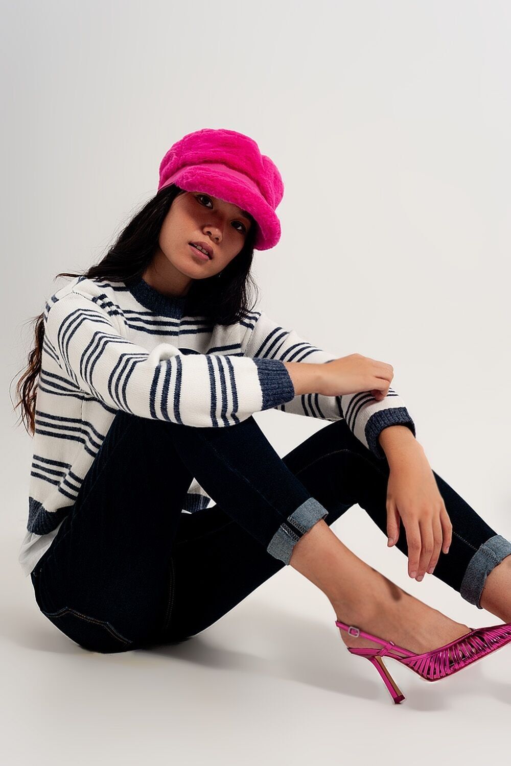 Striped long sleeved sweater in white