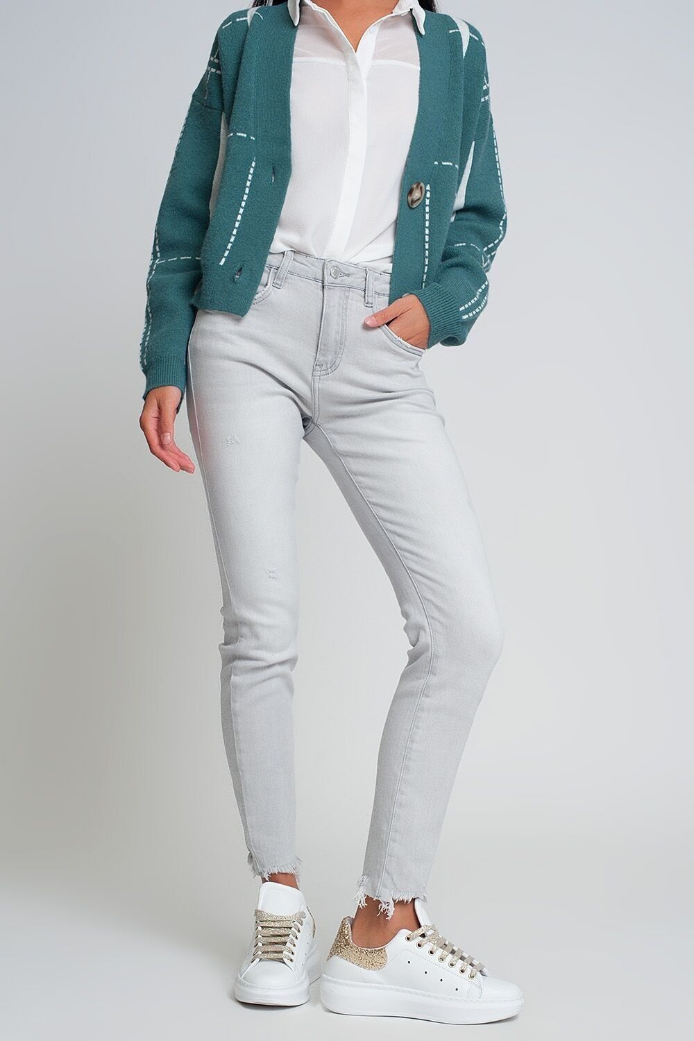 Röhrenjeans in Grau