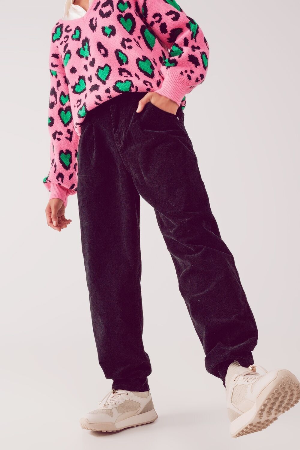 Lässige Mom-Hose mit hohem Bund aus schwarzem Cord