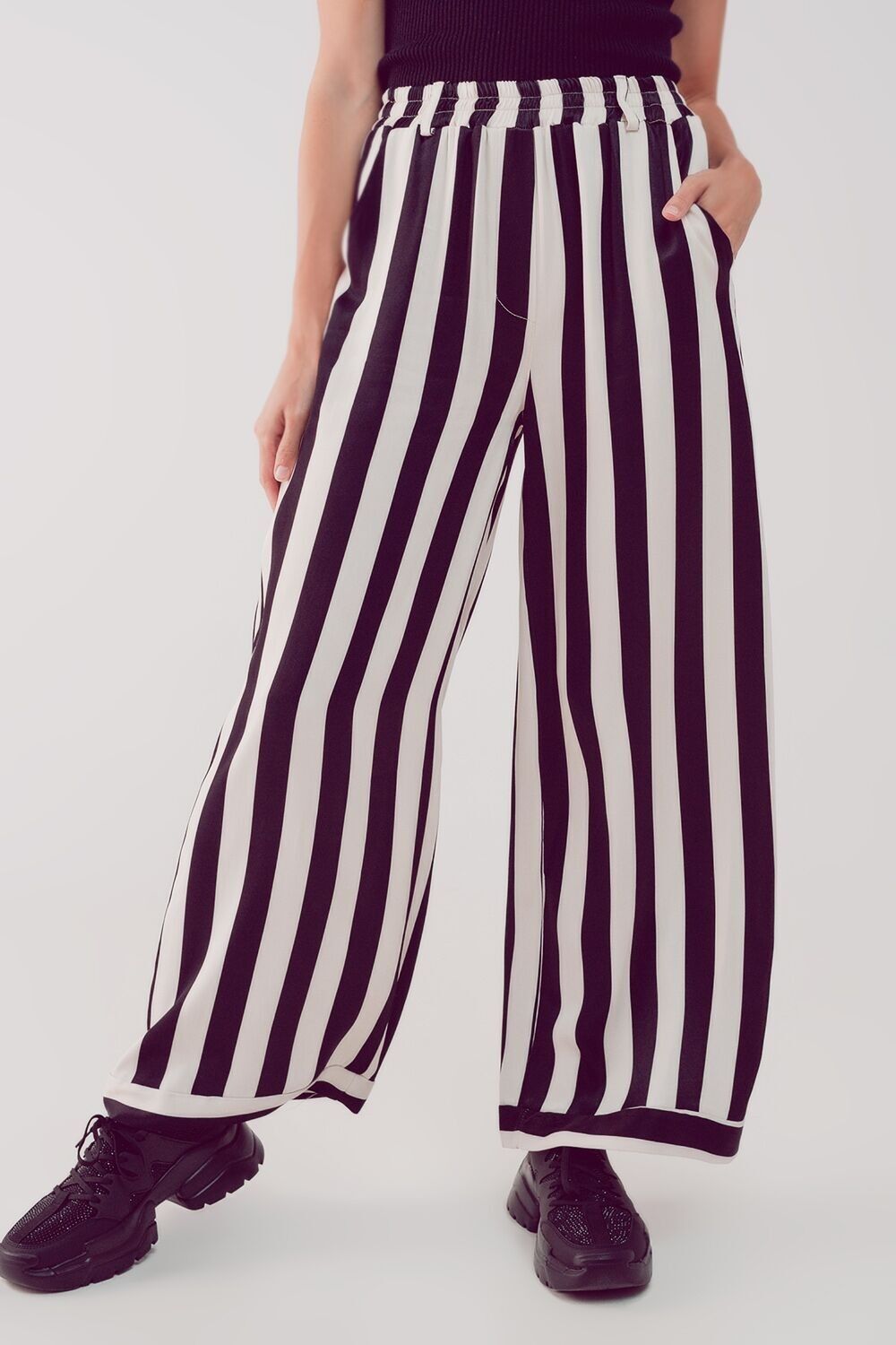 Satin wide leg stripe pants in black