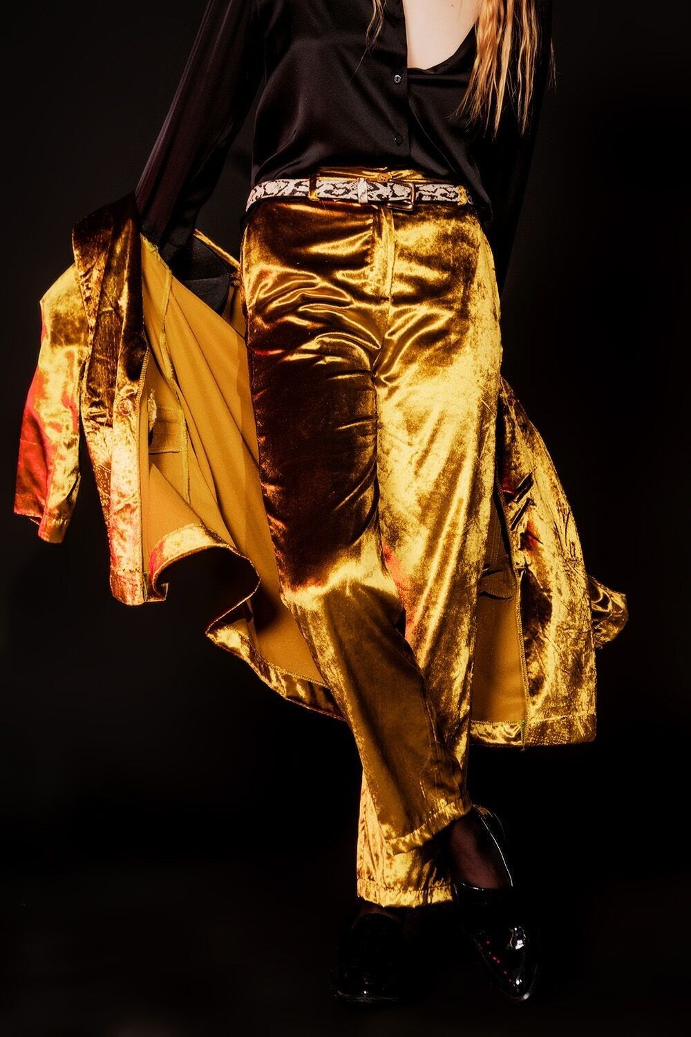 Straight leg velvet pants in lime