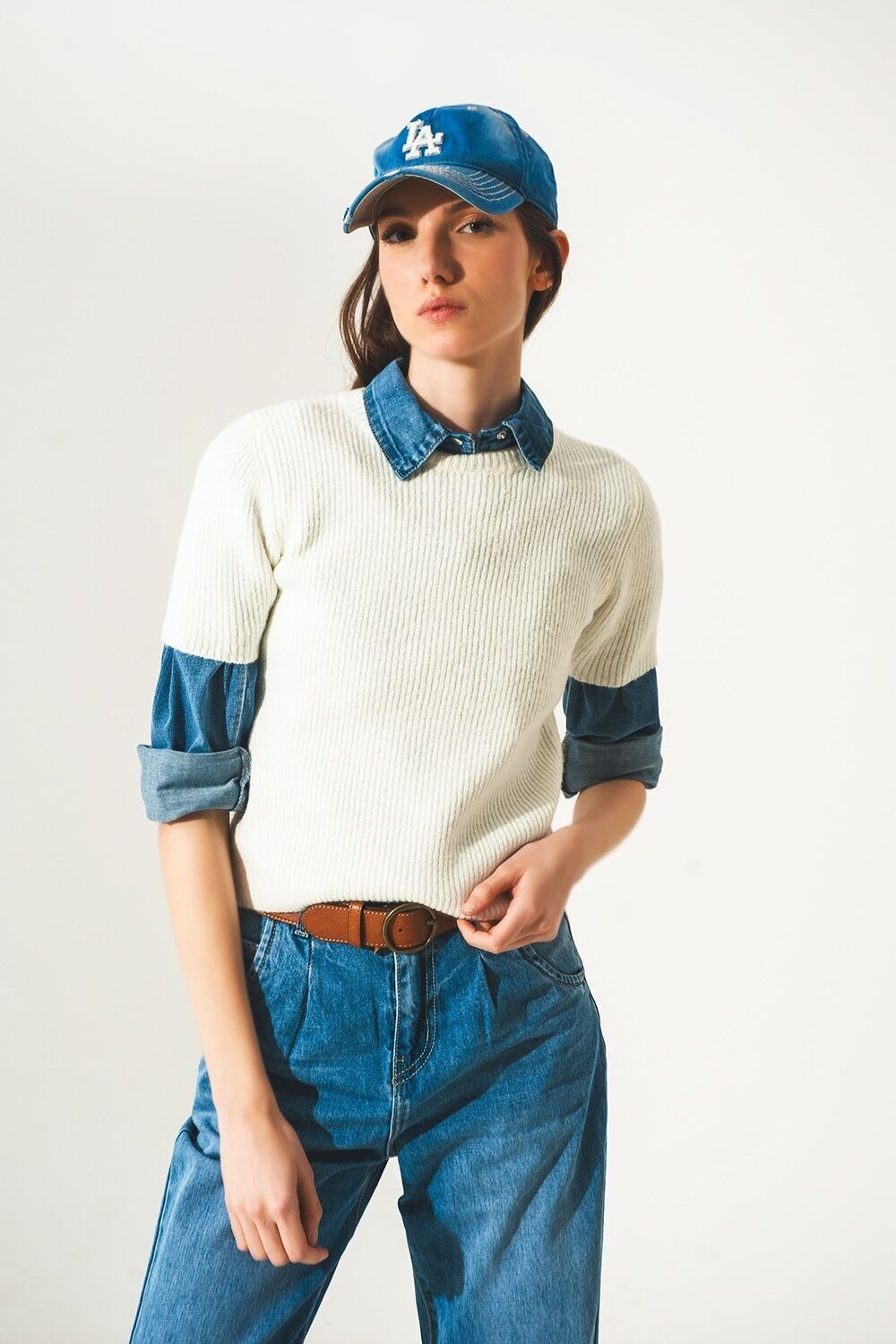 Geripptes Kurzarm-Strickoberteil in Creme