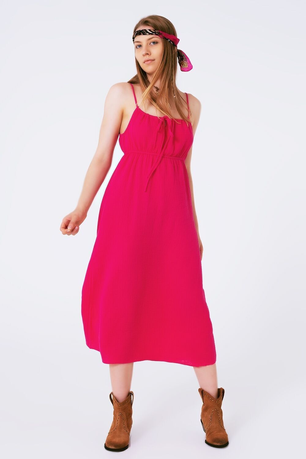 Maxi-Sommerkleid in Fuchsia mit Trägern und geraffter Taille
