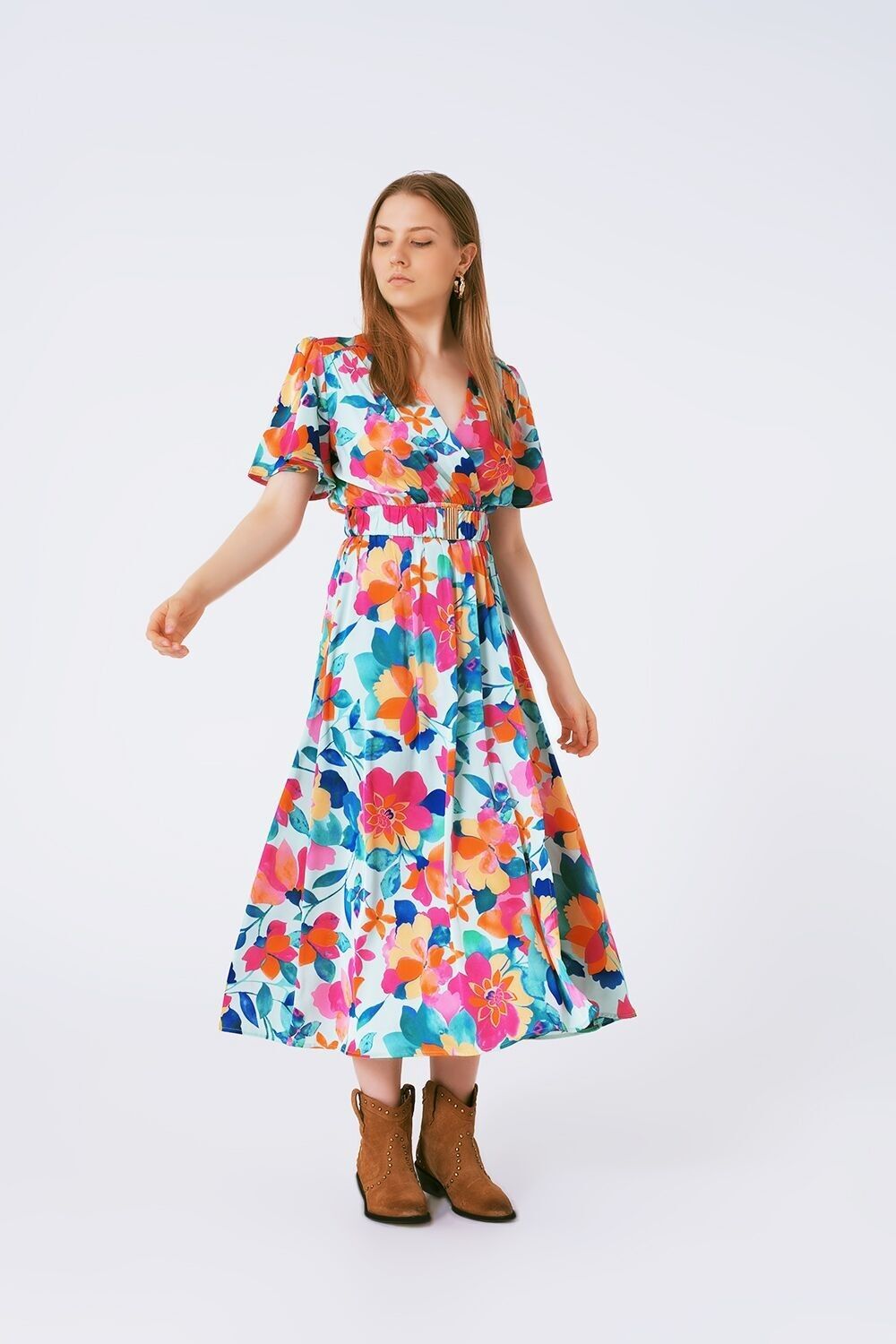 Maxikleid aus weichem Satin mit Gürtel und Blumendruck