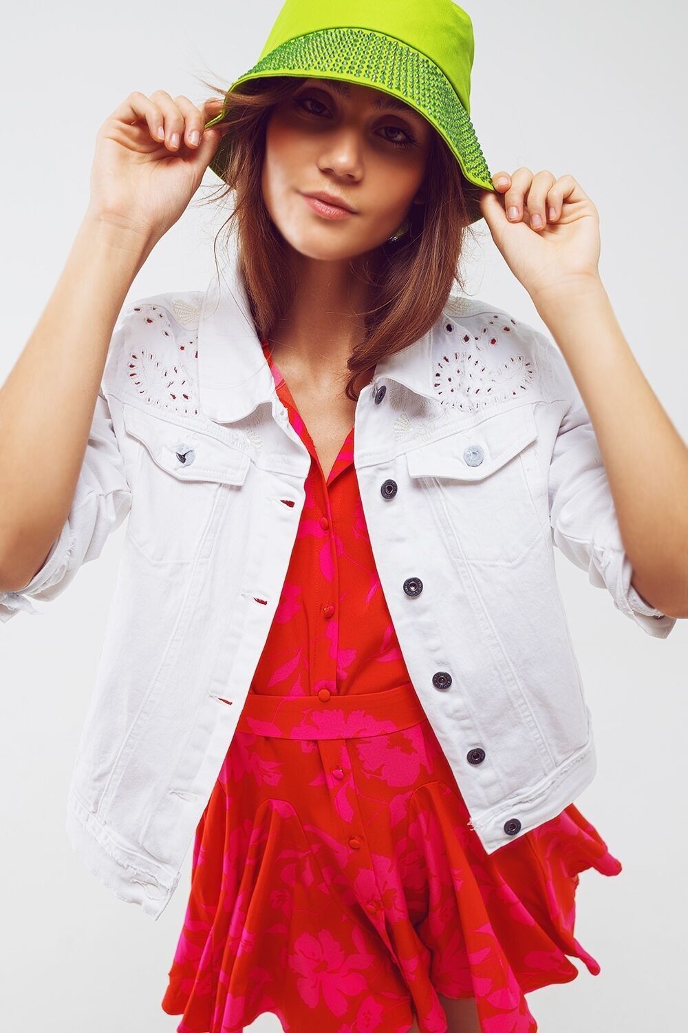 Broderie-Jeansjacke in Weiß