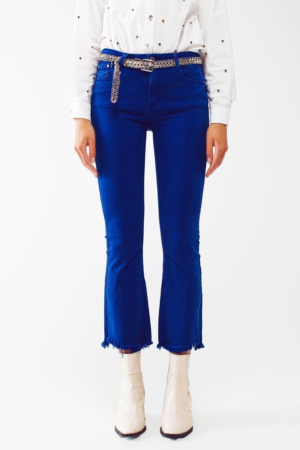 Flare jeans with raw hem edge in blue