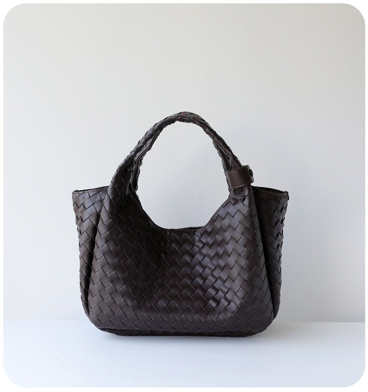 Handgewebte Leder-Beuteltasche