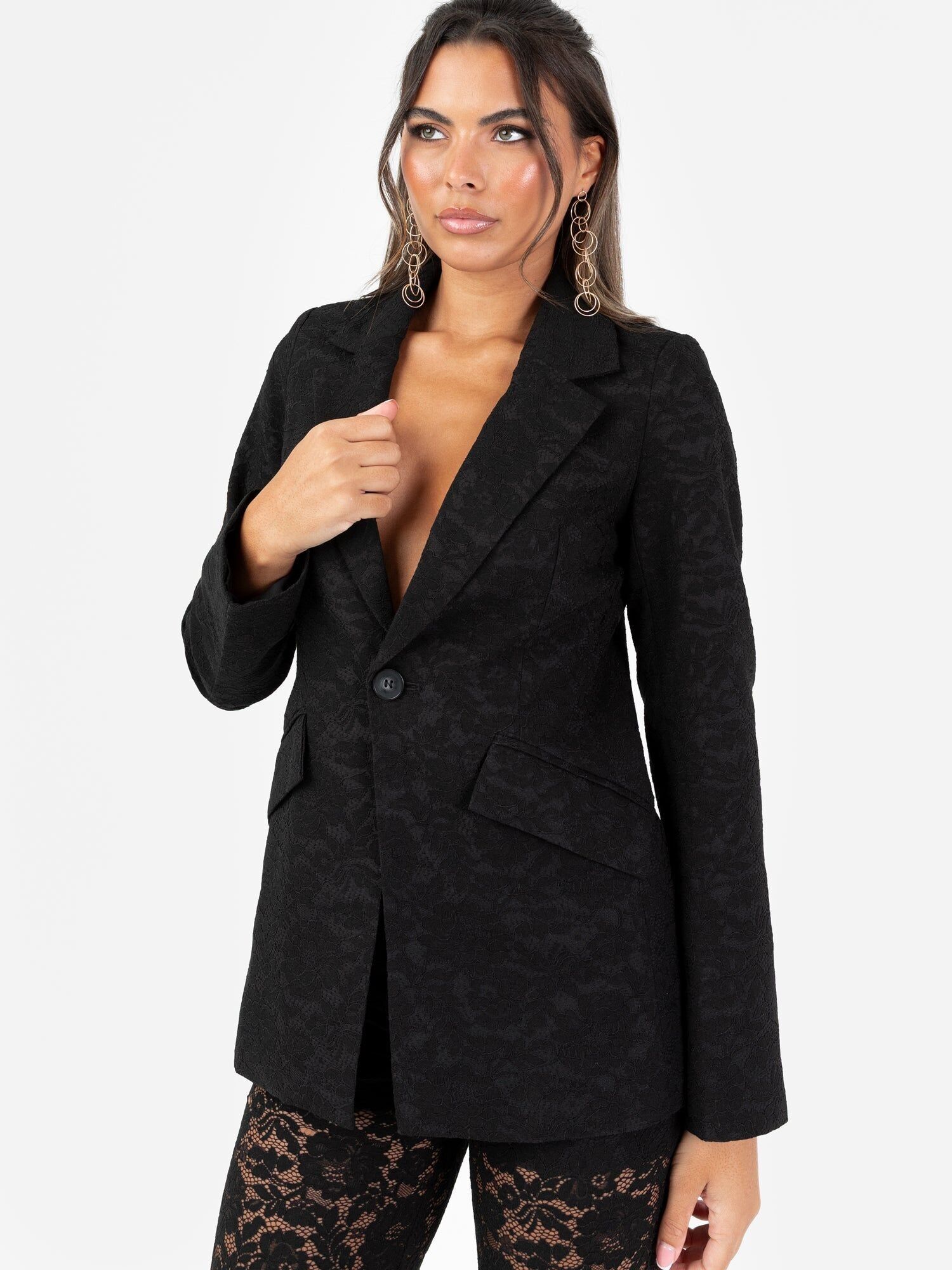 Blazer de encaje floral negro Maya