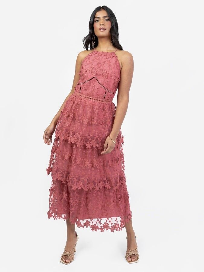 Vestido midi con estampado floral 3D y cuello halter en color rosa Maya