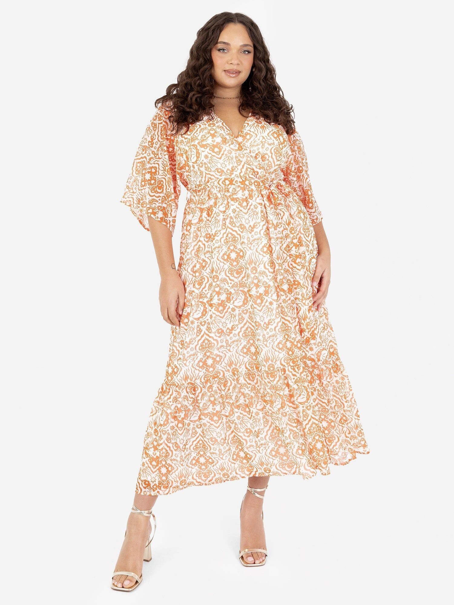 Vestido midi con mangas estilo kimono y efecto cruzado en color naranja de Lovedrobe