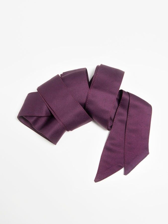 Cinturón de satén Maya