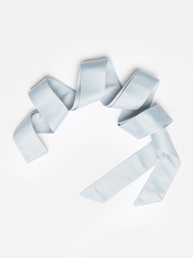 Cinturón de satén azul pálido Maya