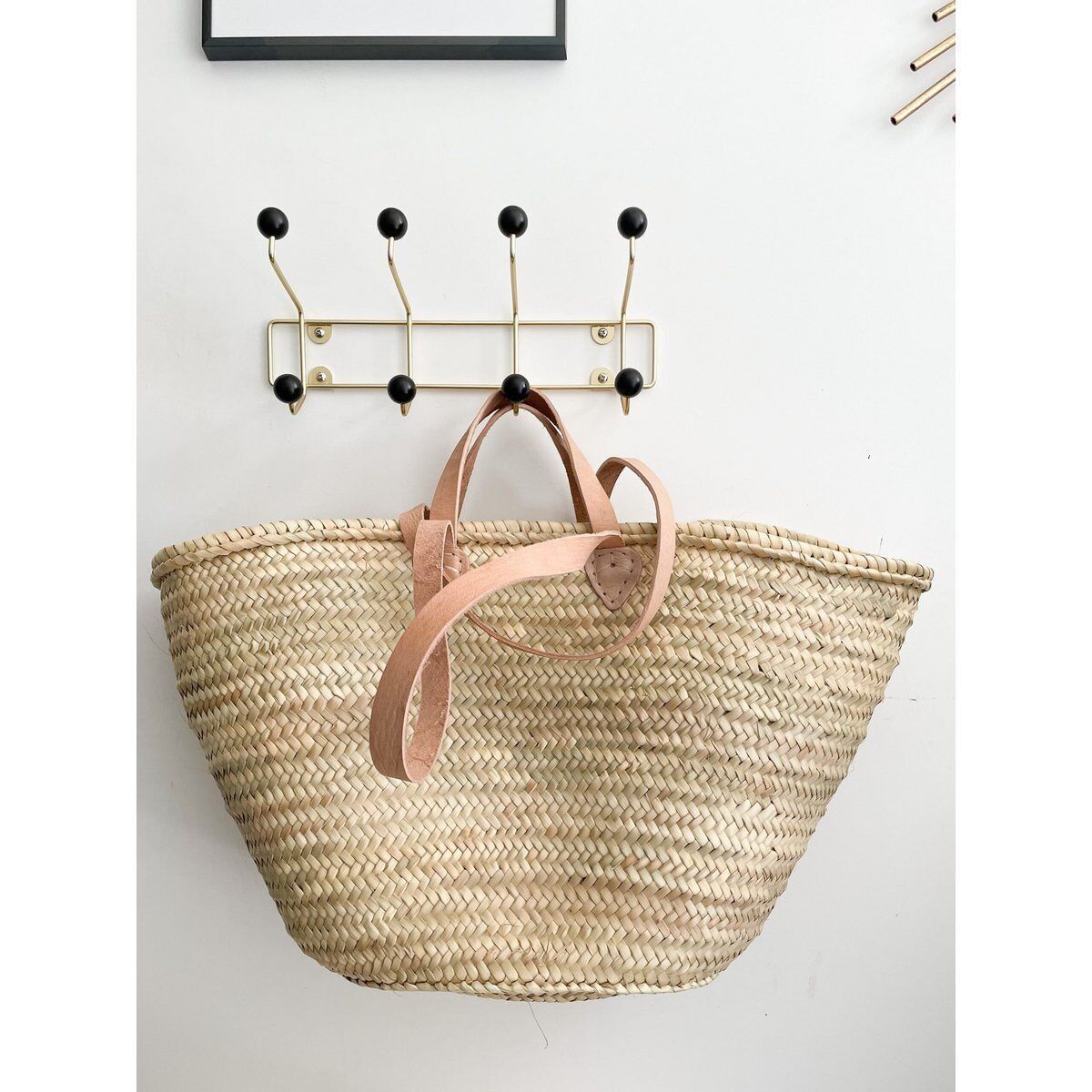 Handwoven Wicker Beach Basket with Leather Handles – Moroccan Artisan Tote