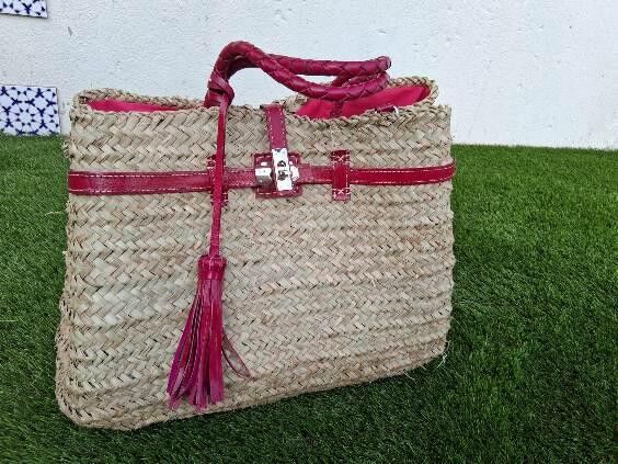 Noa Basket Talla L - Bolso de mano grande de cuero y rafia color fucsia