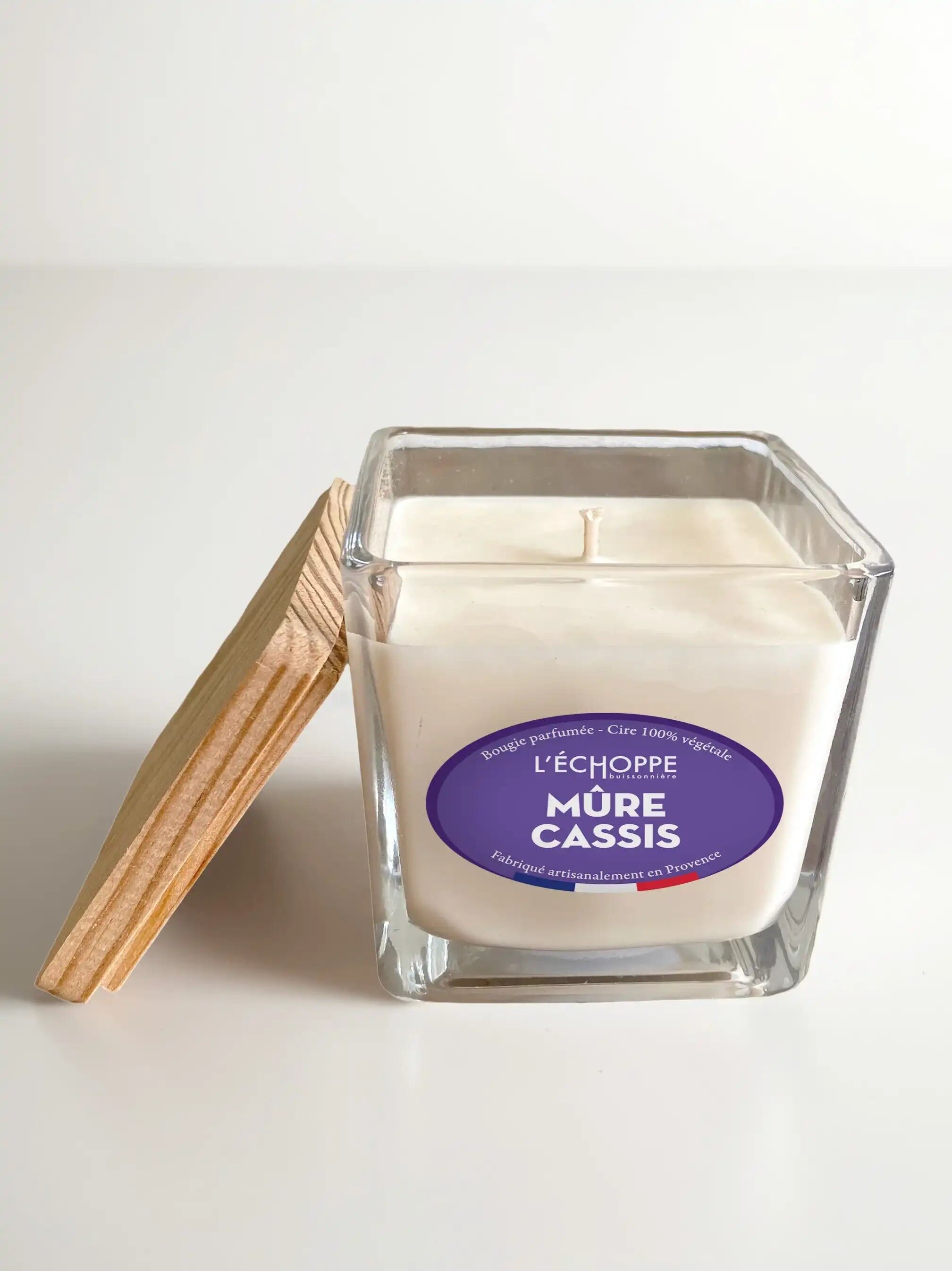 Vela perfumada de mora y grosella negra (190 g)