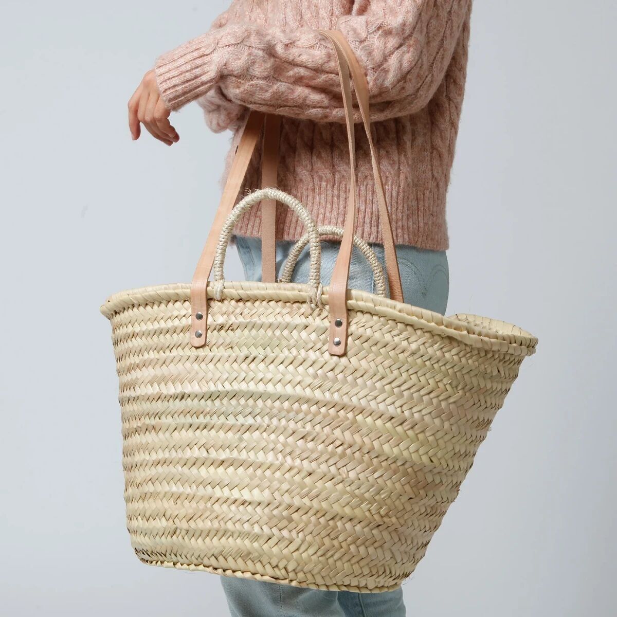 Handwoven Straw Tote Bag – Stylish Market & Beach Basket with Leather Handles