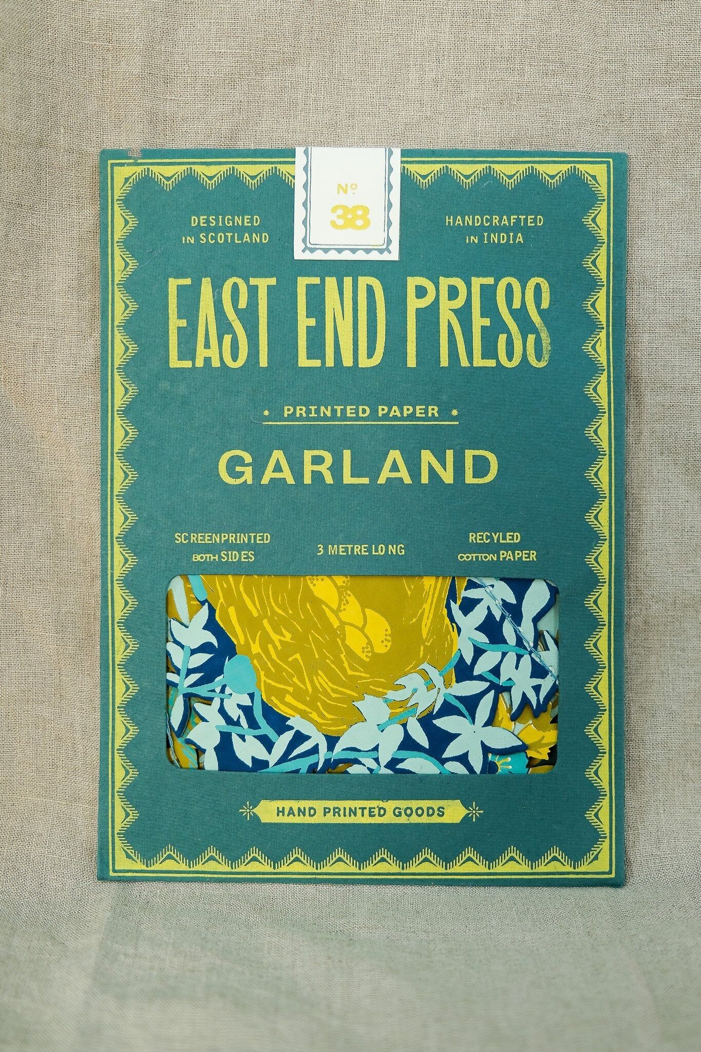 Nester genähter Girlande