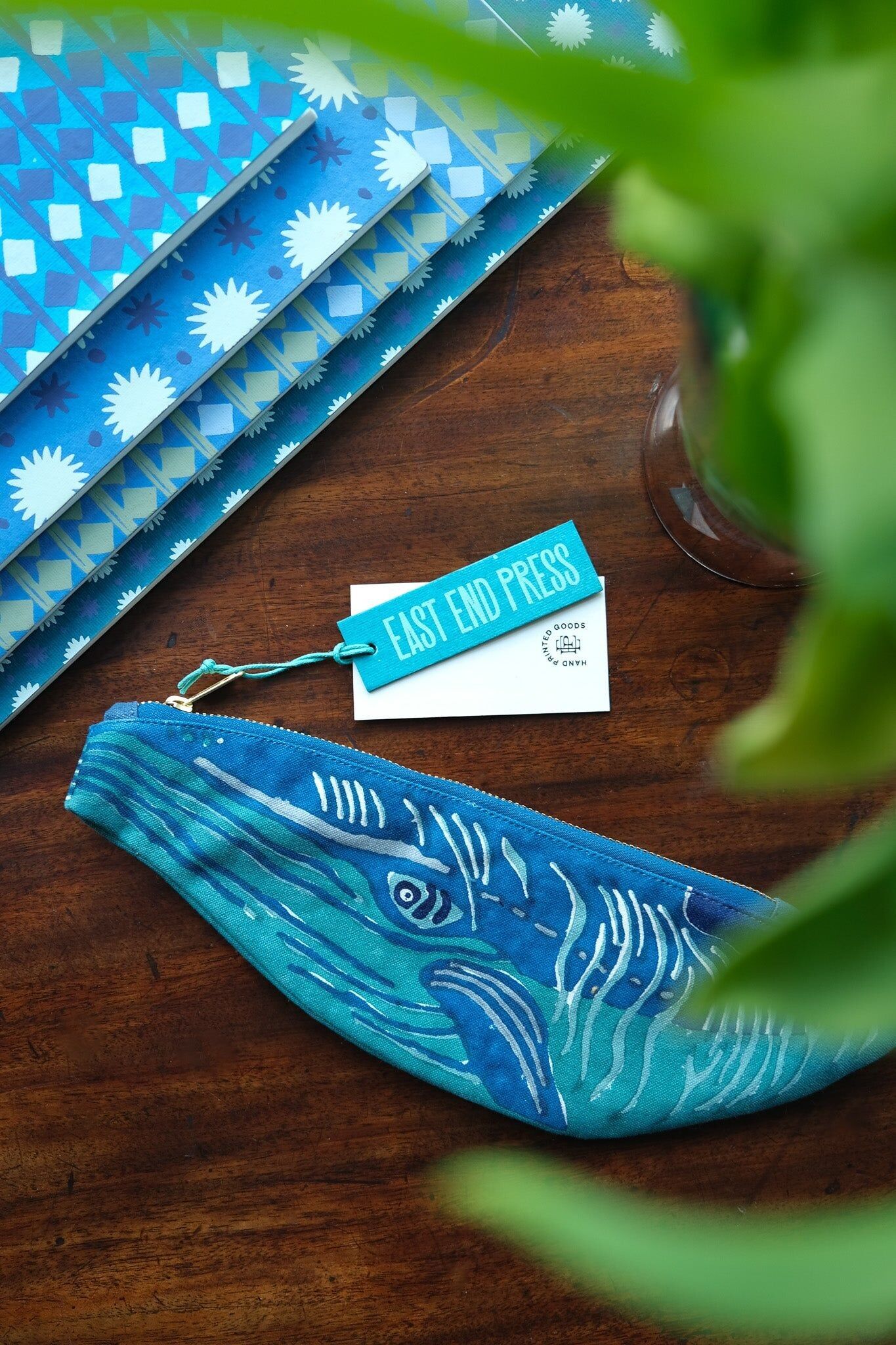 Custodia in tessuto a forma di balena