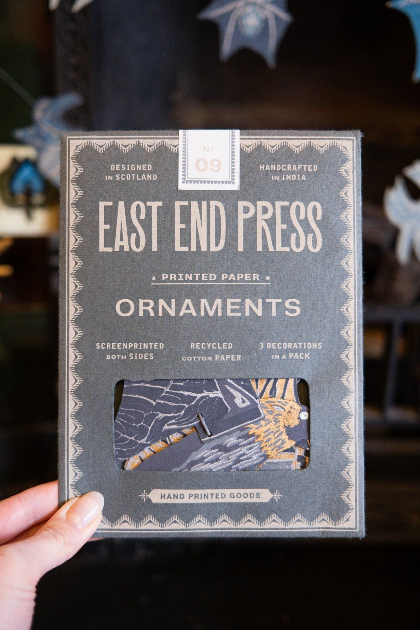 Décorations en papier chauves-souris