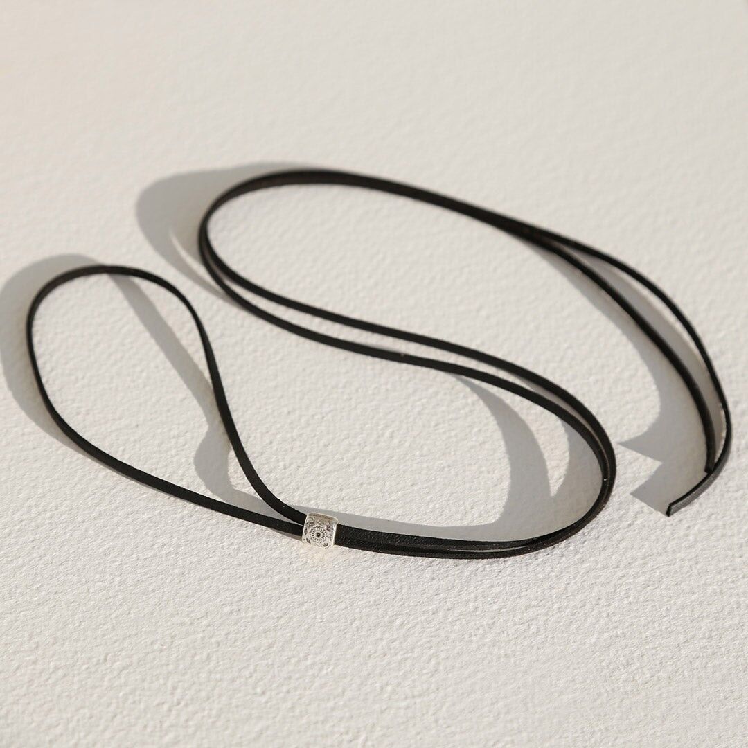 Choker Navajo nero argento