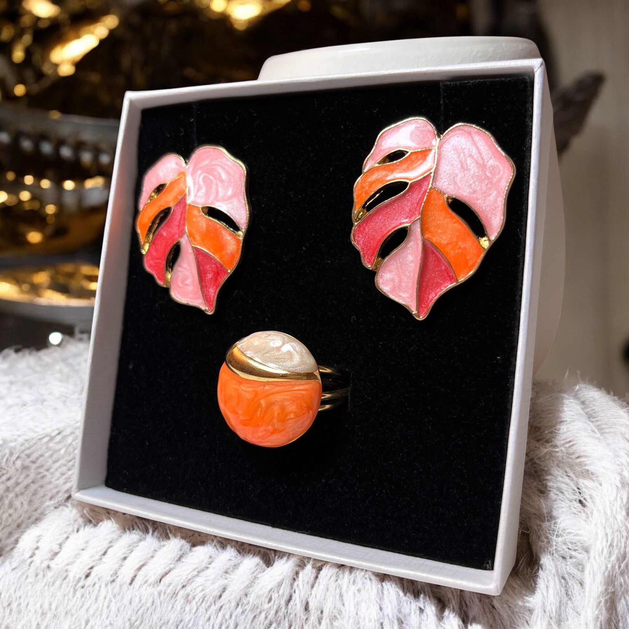 Costume jewelry set - ring and earrings