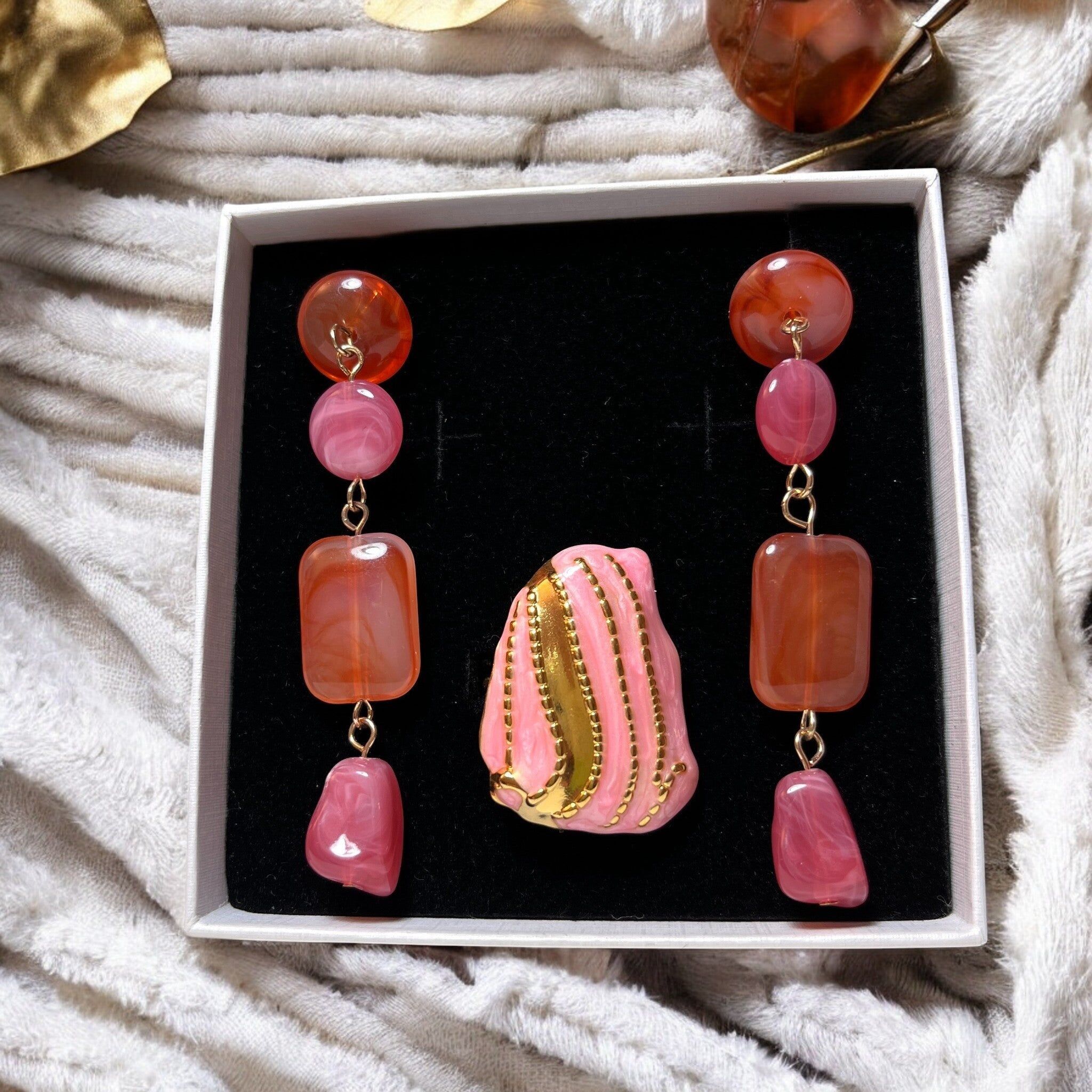 Costume jewelry set - ring and earrings