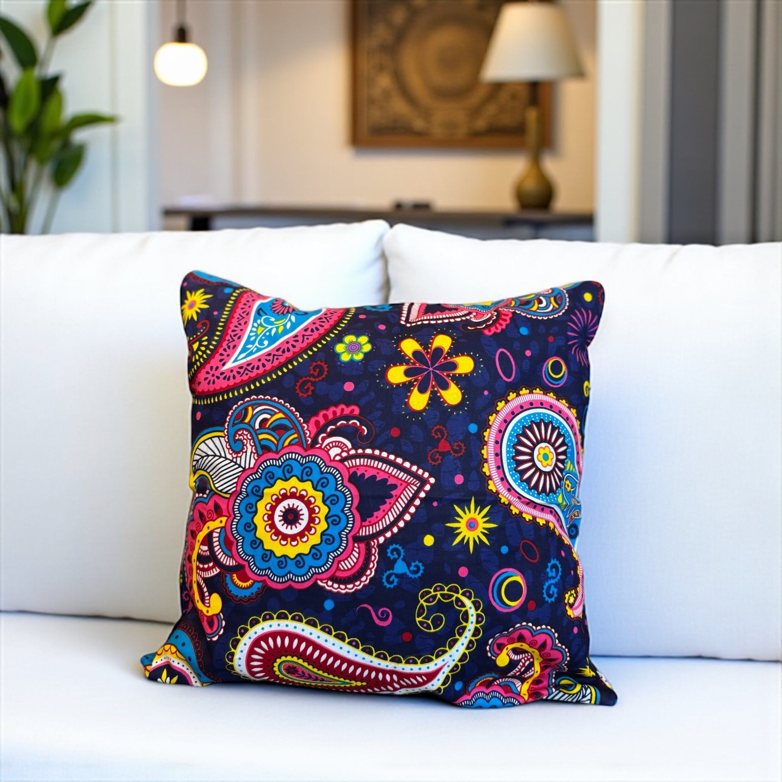 Afrikanischer Kissenbezug | Blau-Rosa Paisley-Muster – Dekokissen 45 x 45 cm – 100 % Baumwolle