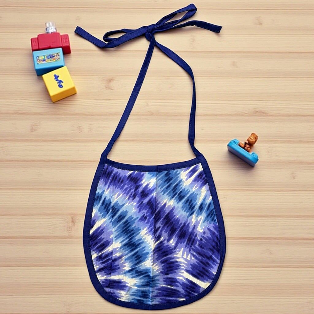 Baby-Lätzchen mit afrikanischem Muster – Blau-Tie-Dye (Unisex)