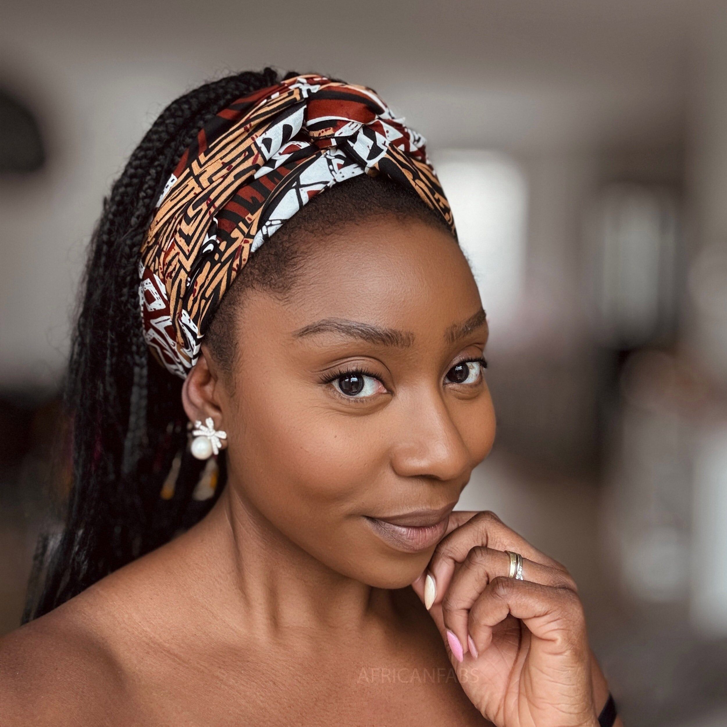 Afrikanisches Kopftuch – Braunes Bogolan-Mosaik