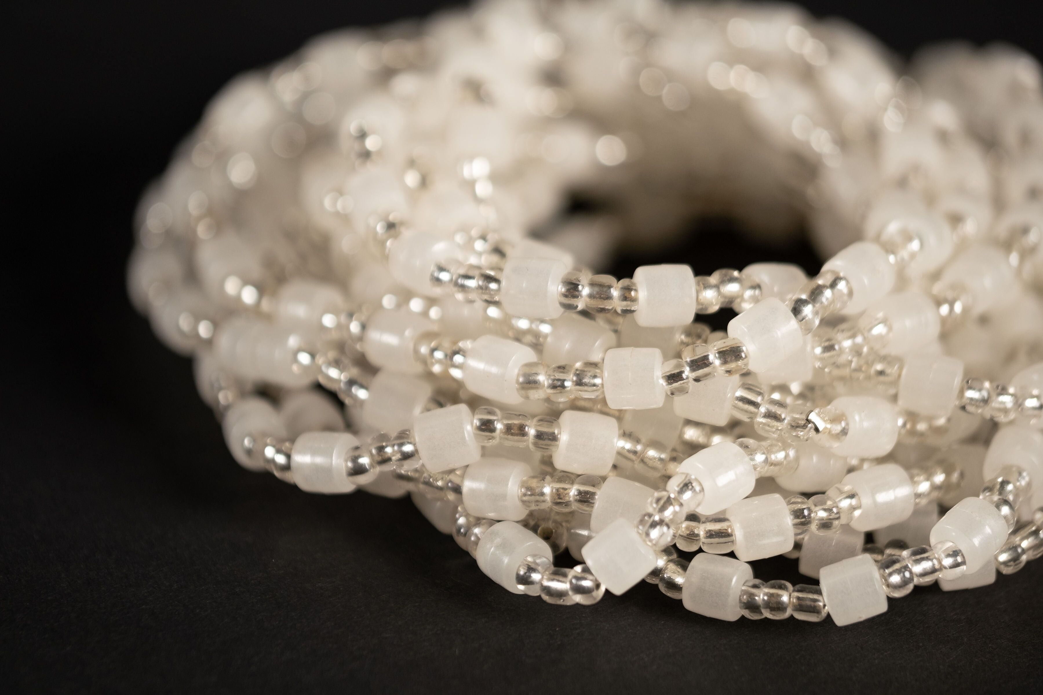 Hüftkette / Afrikanische Hüftkette - NOSA - White Glow (elastisch)