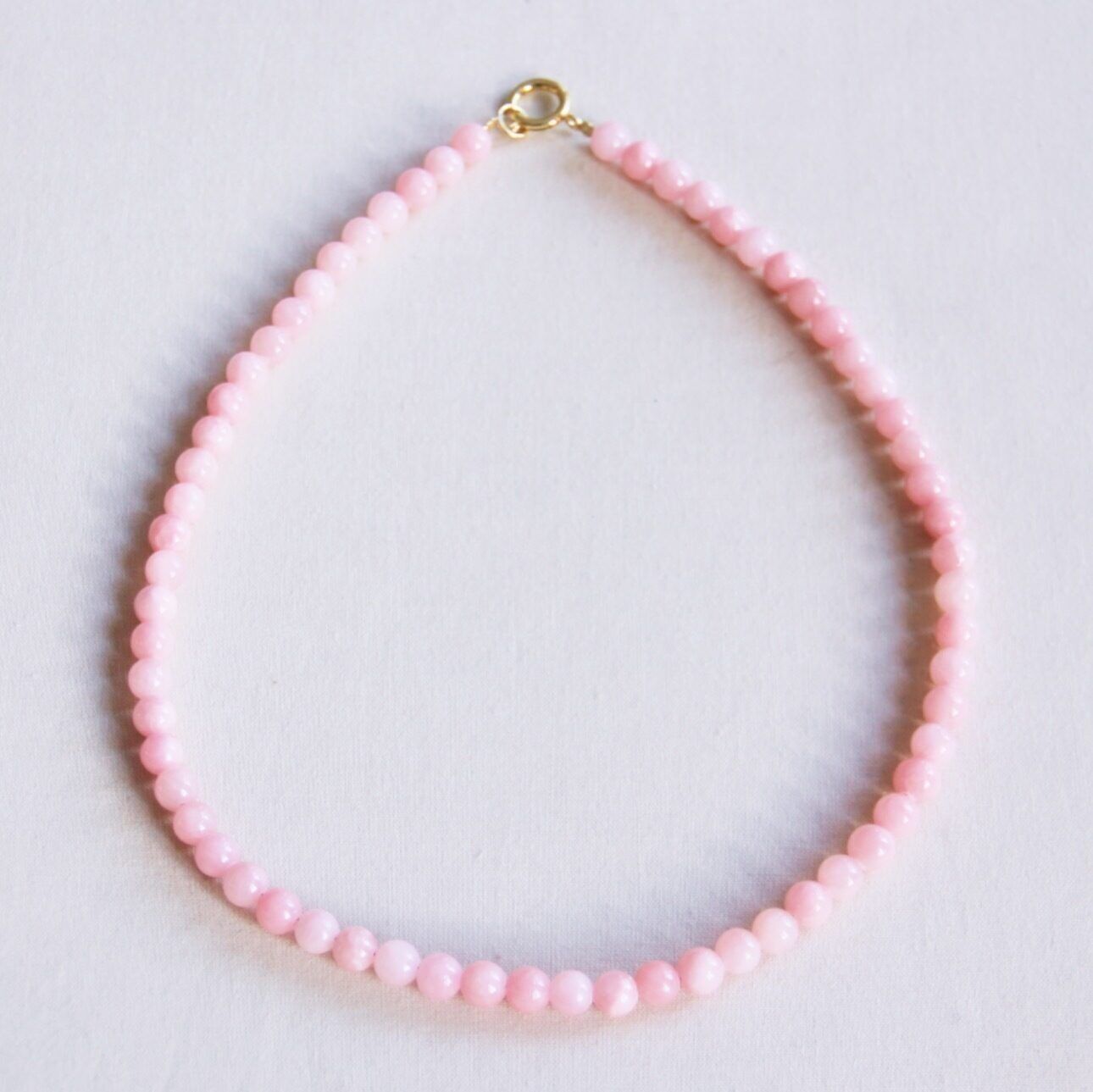 Collar de cuentas de piedra natural 'PEQUEÑO' - rosa claro