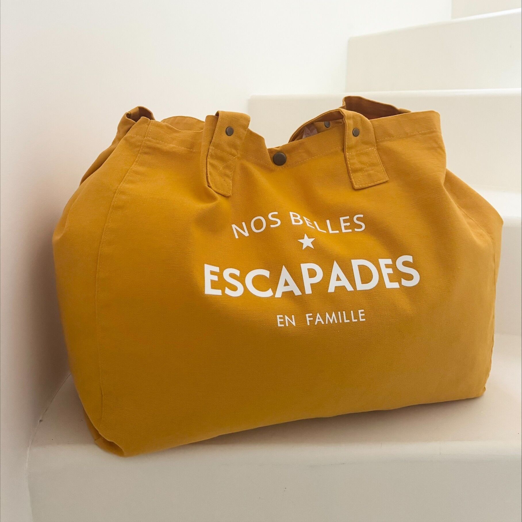 Grand Cabas "Nos Belles Escapades en Famille" 5 coloris au choix