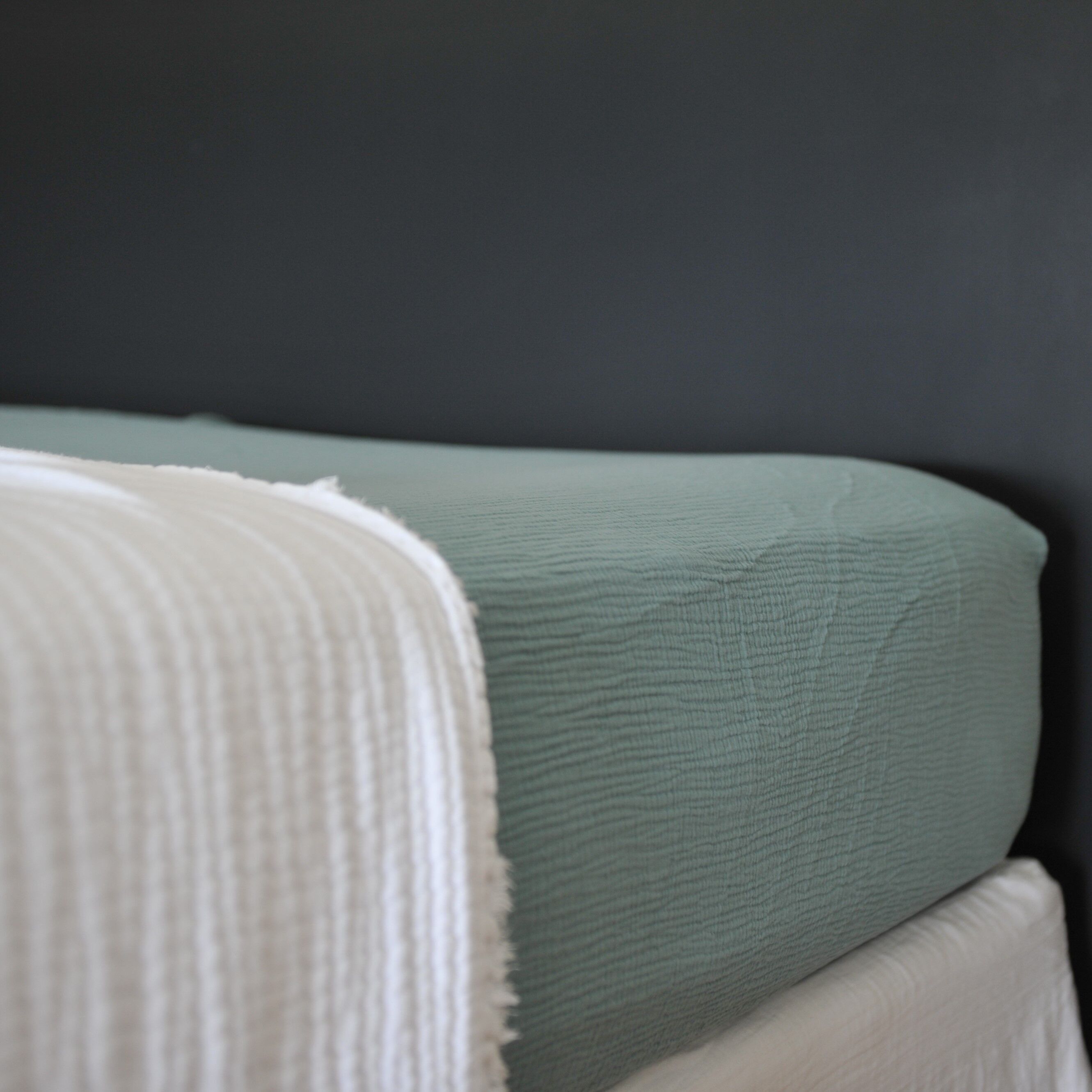 Drap housse gaze de coton bleu minéral 180X200X30 CM