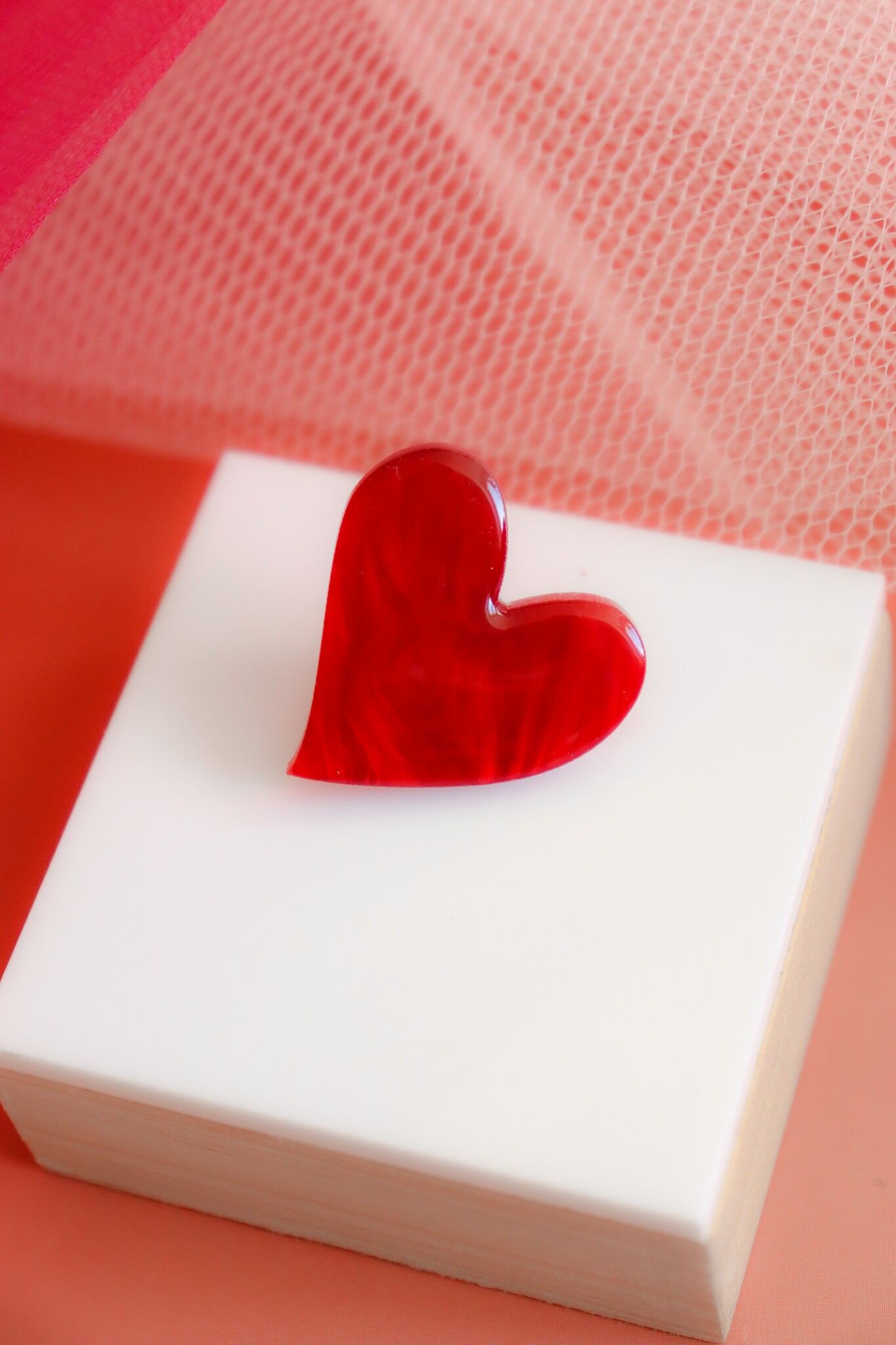 Stecknadel für rote Herz-Chili-Pfeffer